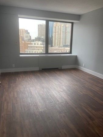 $725,000 | 65 East India Row, Unit 19H, Boston, MA 02110