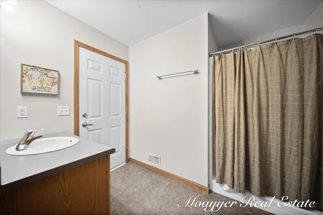 $969,500 | 1736 Parker Drive, Wayland, MI 49348