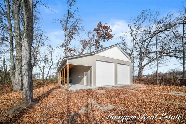 $969,500 | 1736 Parker Drive, Wayland, MI 49348