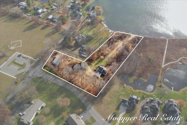 $969,500 | 1736 Parker Drive, Wayland, MI 49348