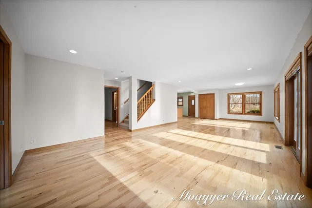 $969,500 | 1736 Parker Drive, Wayland, MI 49348