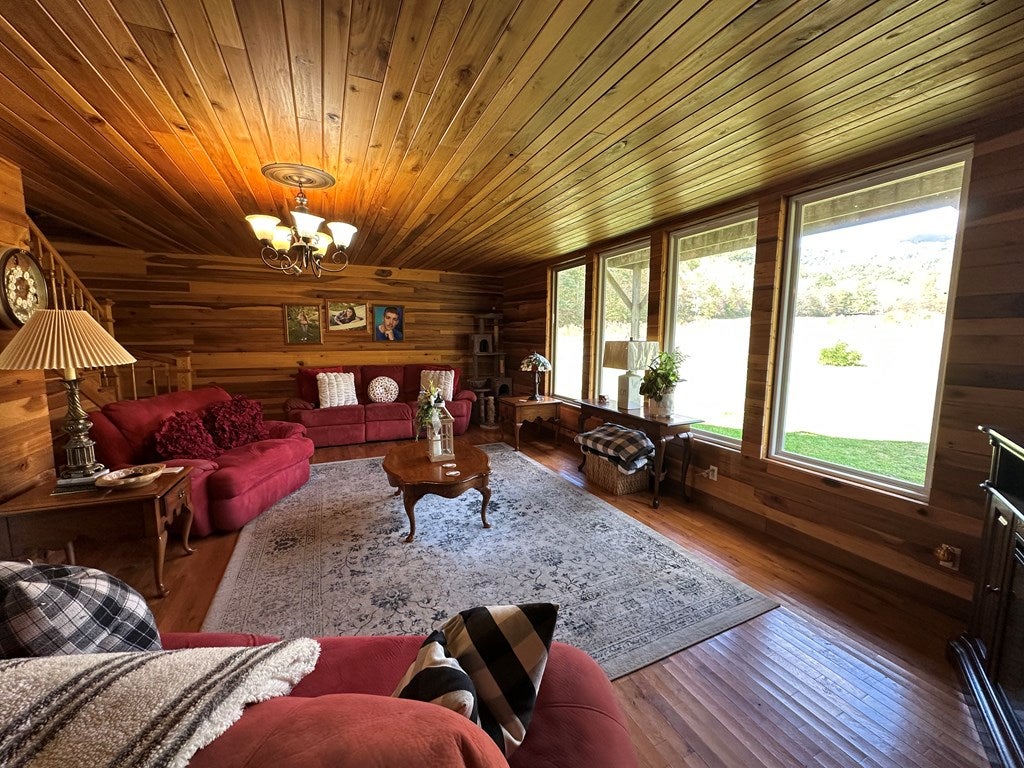 290 Dillon Creek Road Beckley, WV 25801 - Photo 74 of 88 Gallery Image 74