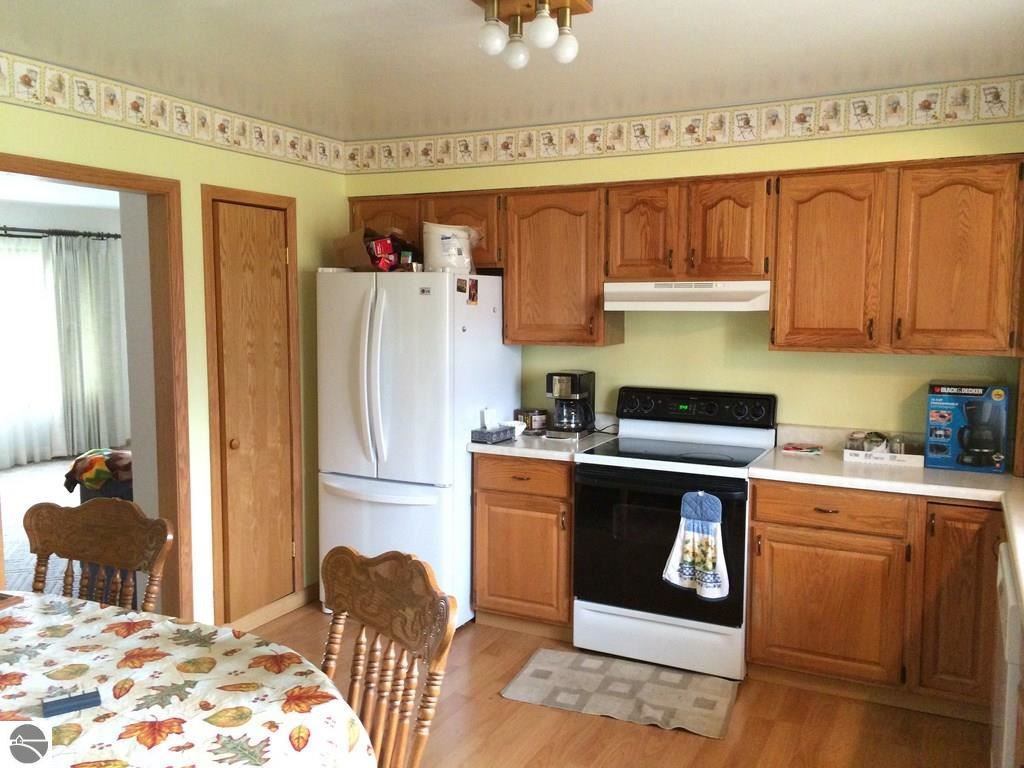 8241 South Federal Road Shepherd, MI 48883 - Photo 19 of 30