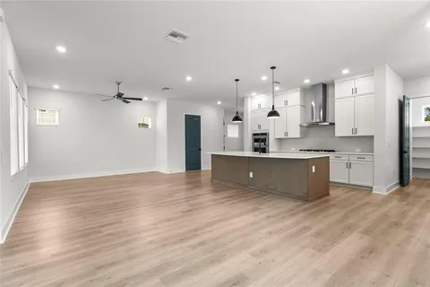 $1,200,000 | 7428 Burlington Avenue North, St. Petersburg, FL 33710