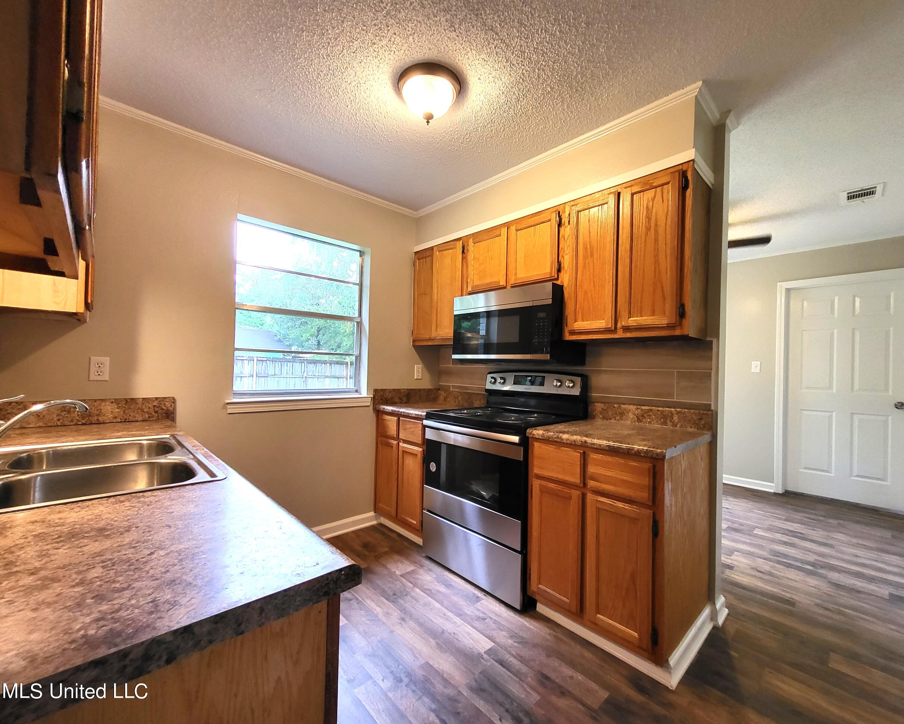 1413 Timber Lane Road Gautier, MS 39553 - Photo 6 of 21 20220824_091410