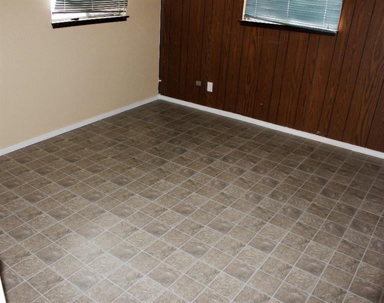 1202 Merced Street Madera, CA 93638 - Photo 8 of 11 Gallery Image 8