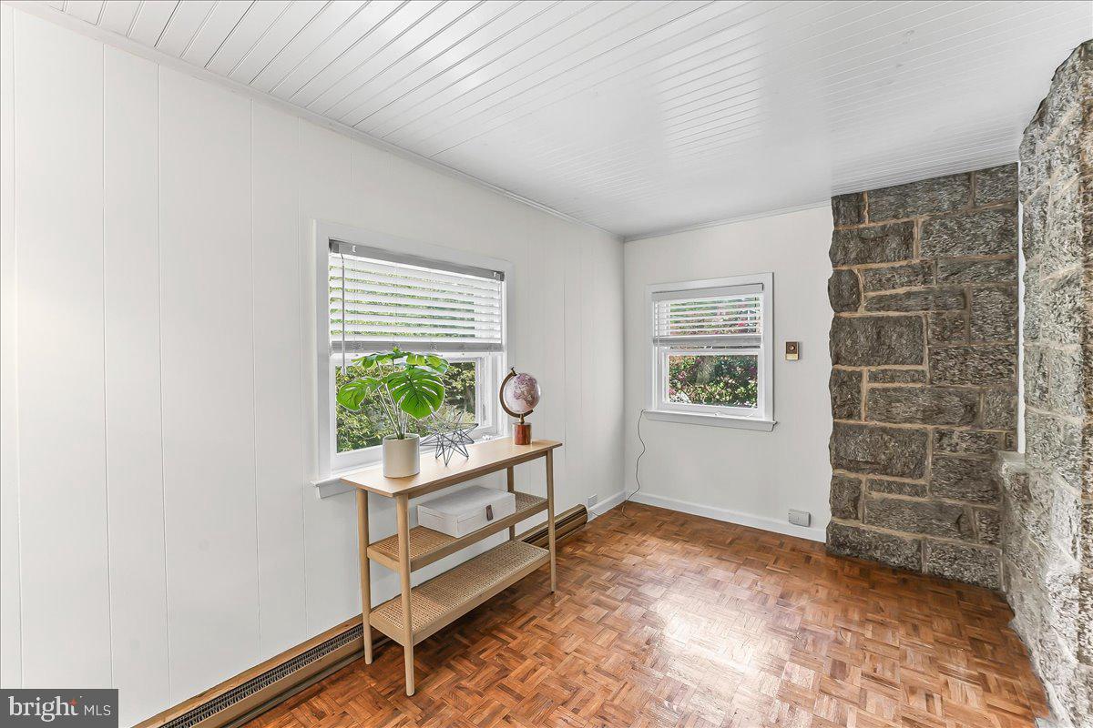 503 West State Street Kennett Square, PA 19348 - Photo 38 of 76 a room with furniture and a window