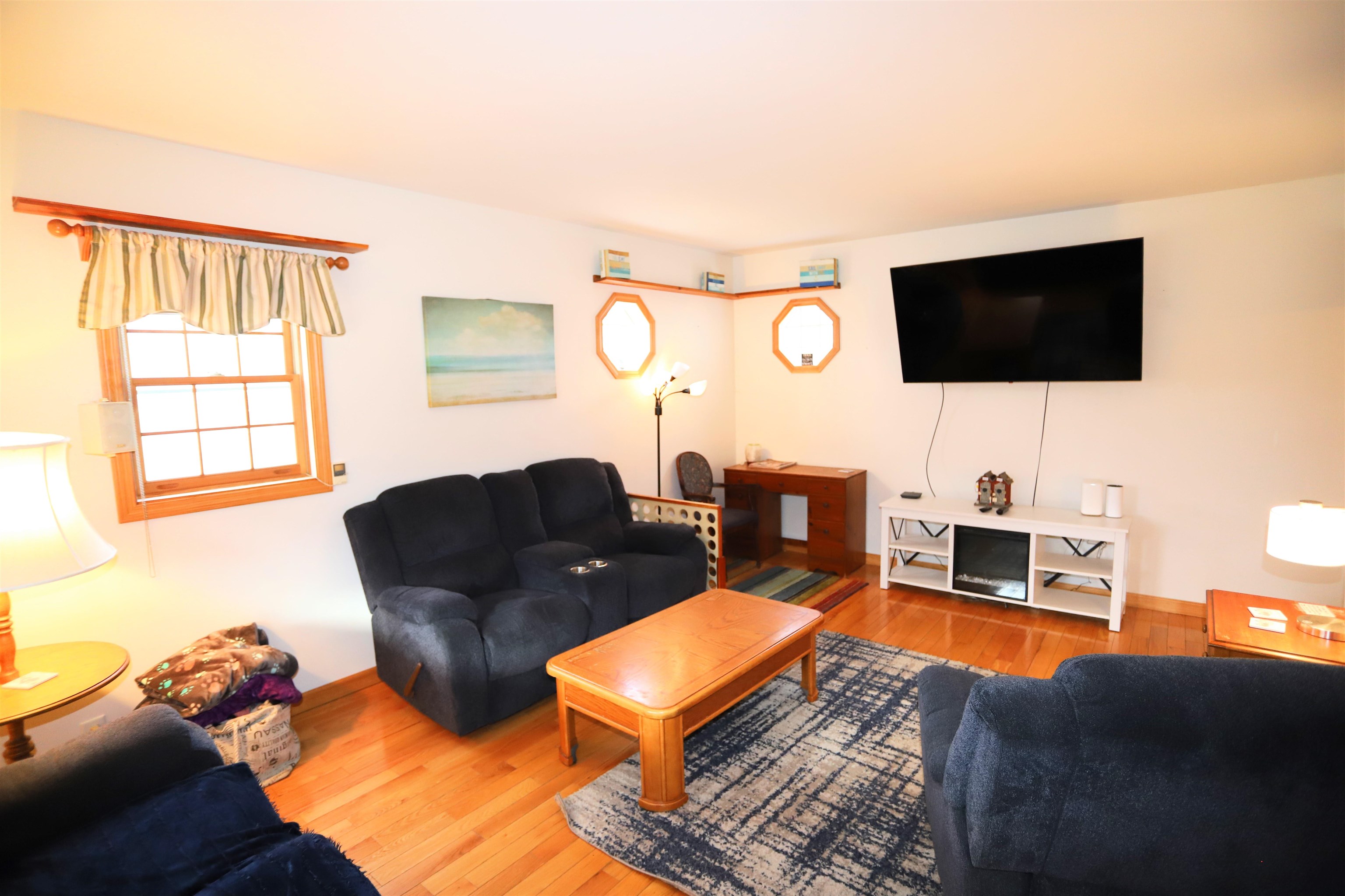 62 Elm Street Newport, VT 05855 - Photo 3 of 28