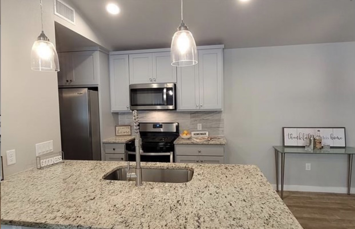 9404 Menchaca Road, Unit A Austin, TX 78748 - Photo 3 of 21