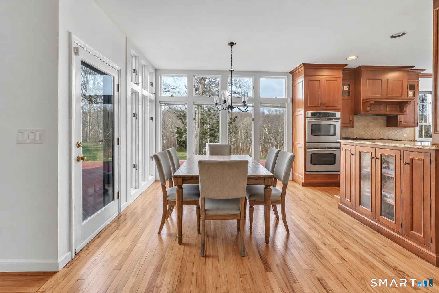 553 Judd Road Easton, CT 06612 - Photo 5 of 24