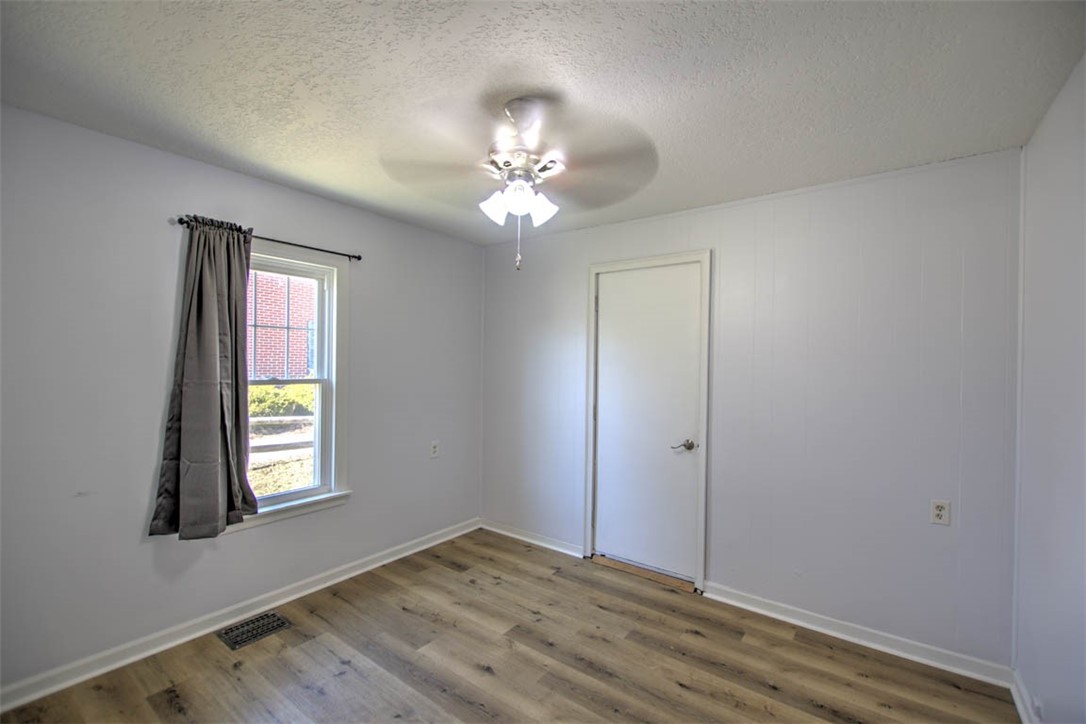 5574 East William Street Road Decatur, IL 62521 - Photo 17 of 26