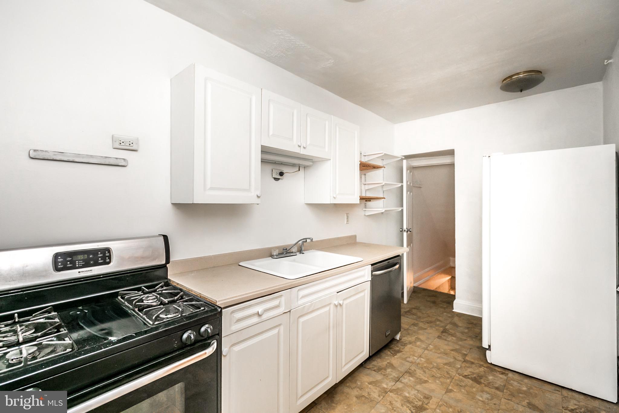 3614 Kimble Road Baltimore, MD 21218 - Photo 12 of 34