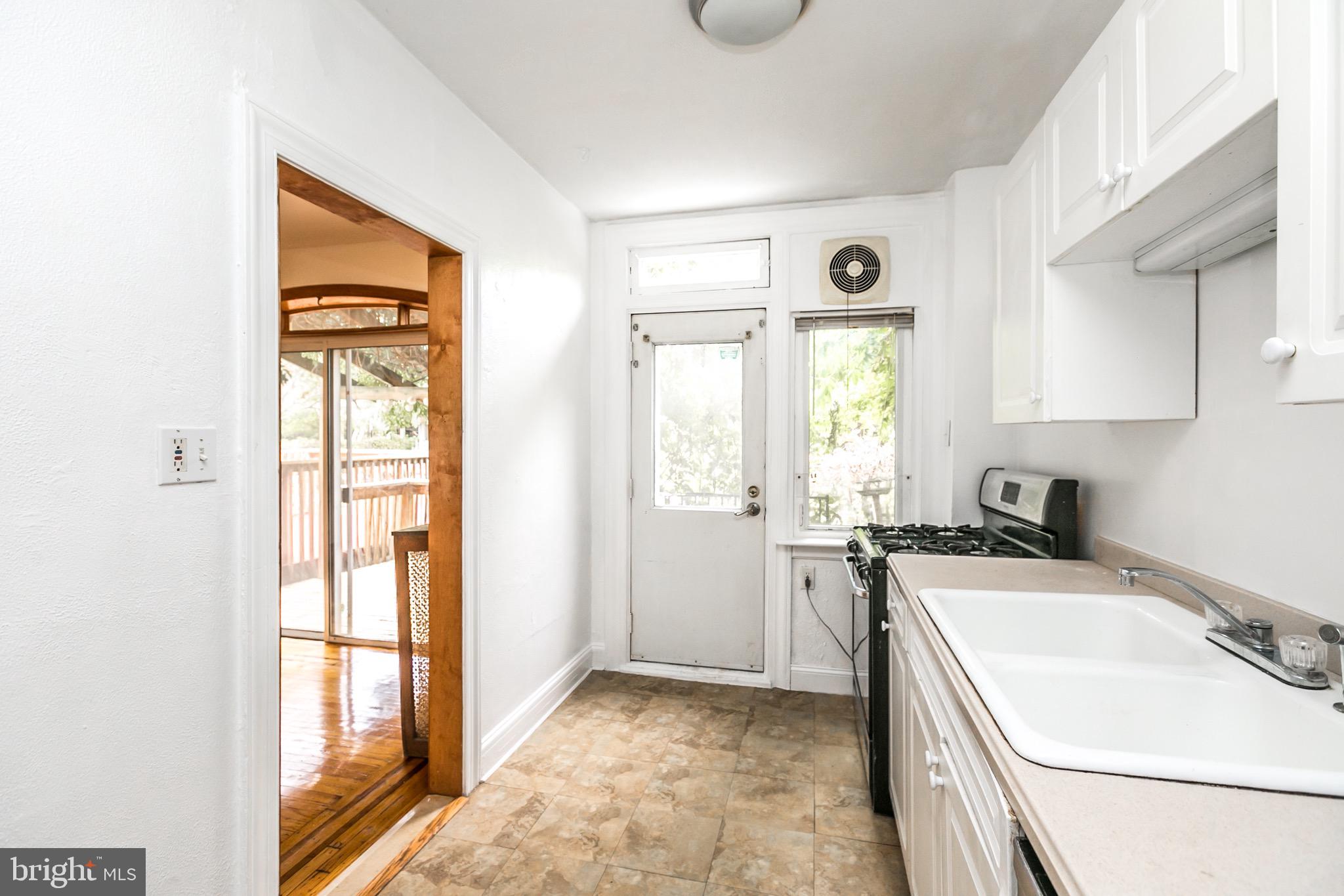 3614 Kimble Road Baltimore, MD 21218 - Photo 13 of 34