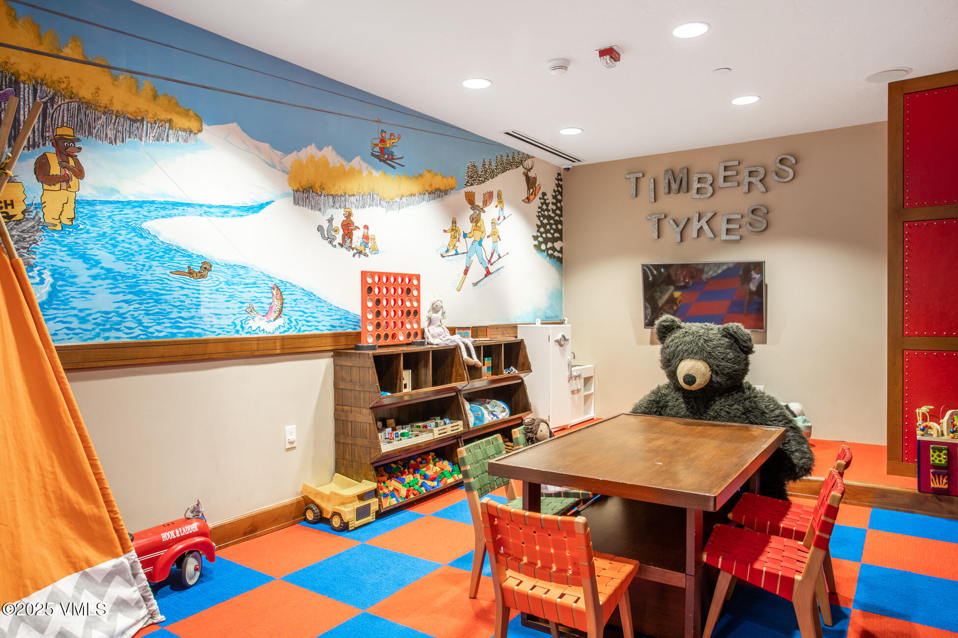 100 Bachelor Ridge Road, Unit 3414 Avon, CO 81620 - Photo 45 of 58 a view of a dining room with furniture and a rug