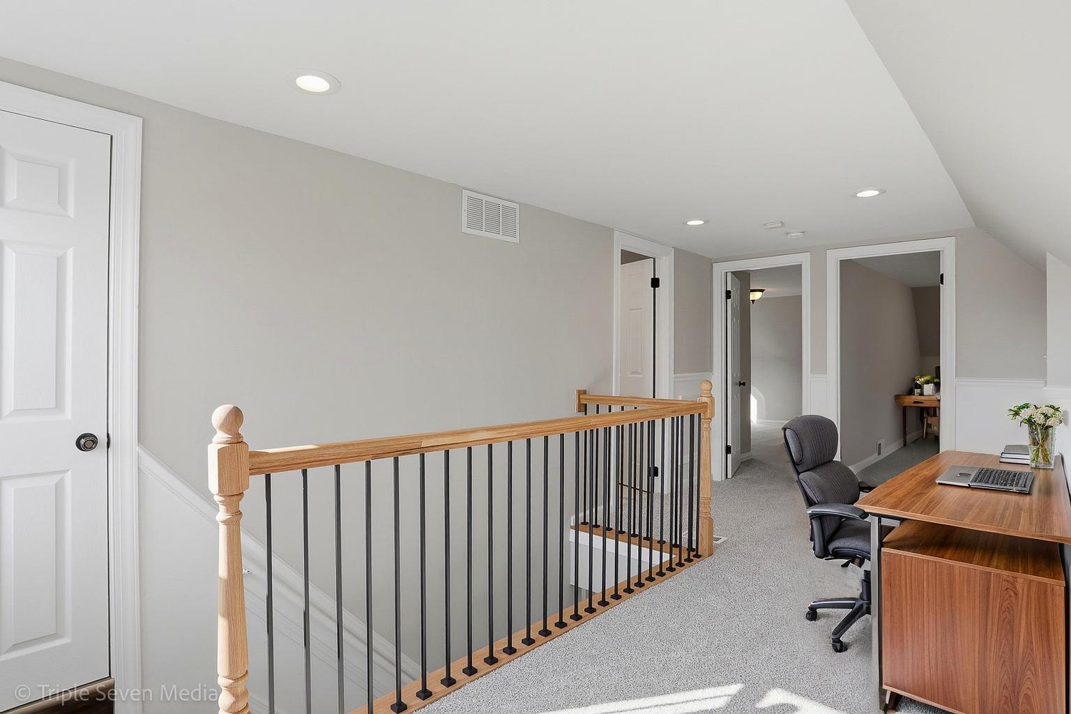 9149 South Aberdeen Street Chicago, IL 60620 - Photo 20 of 46 a view of a hallway with workspace