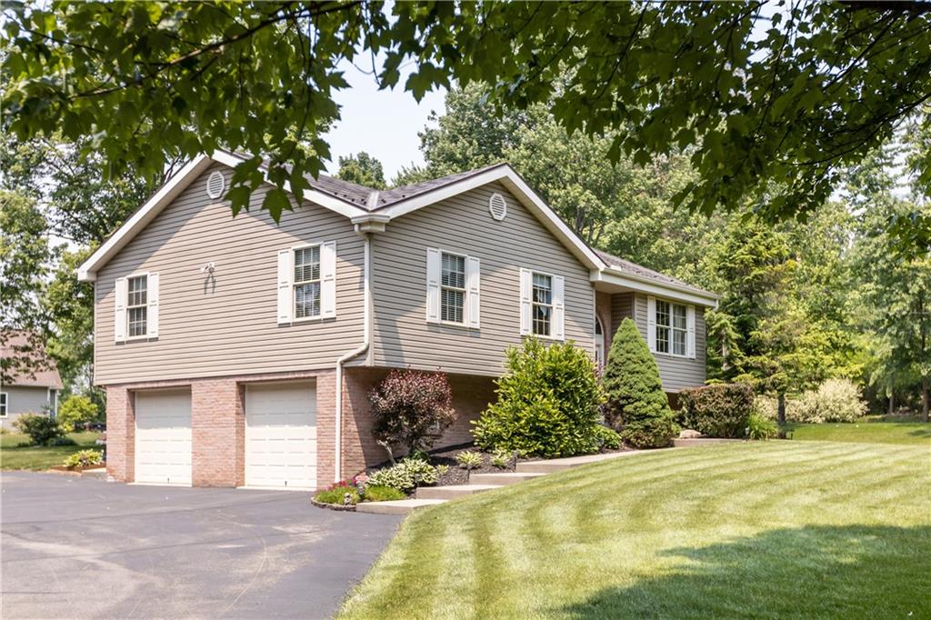2819 McMorran Road Gibsonia, PA 15044 - Photo 3 of 37 Gallery Image 3