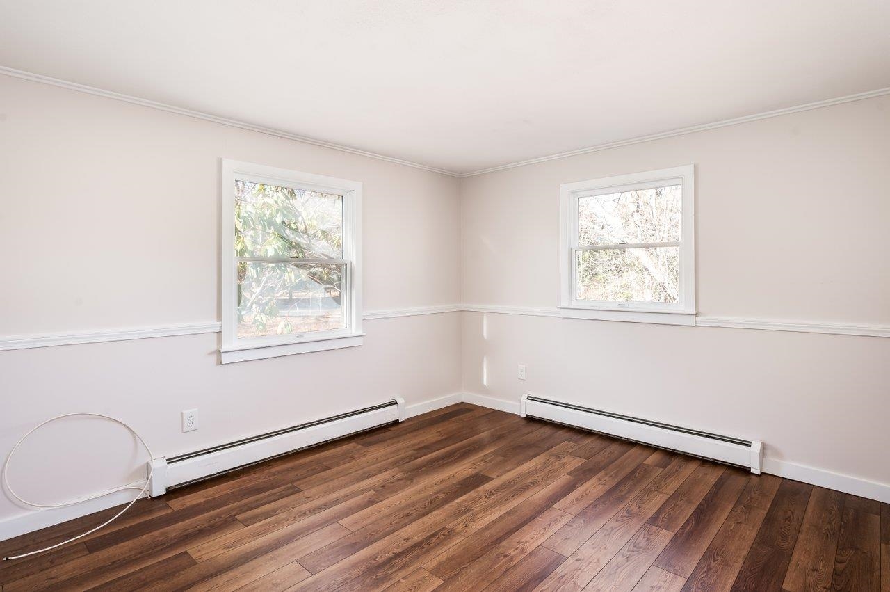 240 Amesbury Road Kensington, NH 03833 - Photo 14 of 36