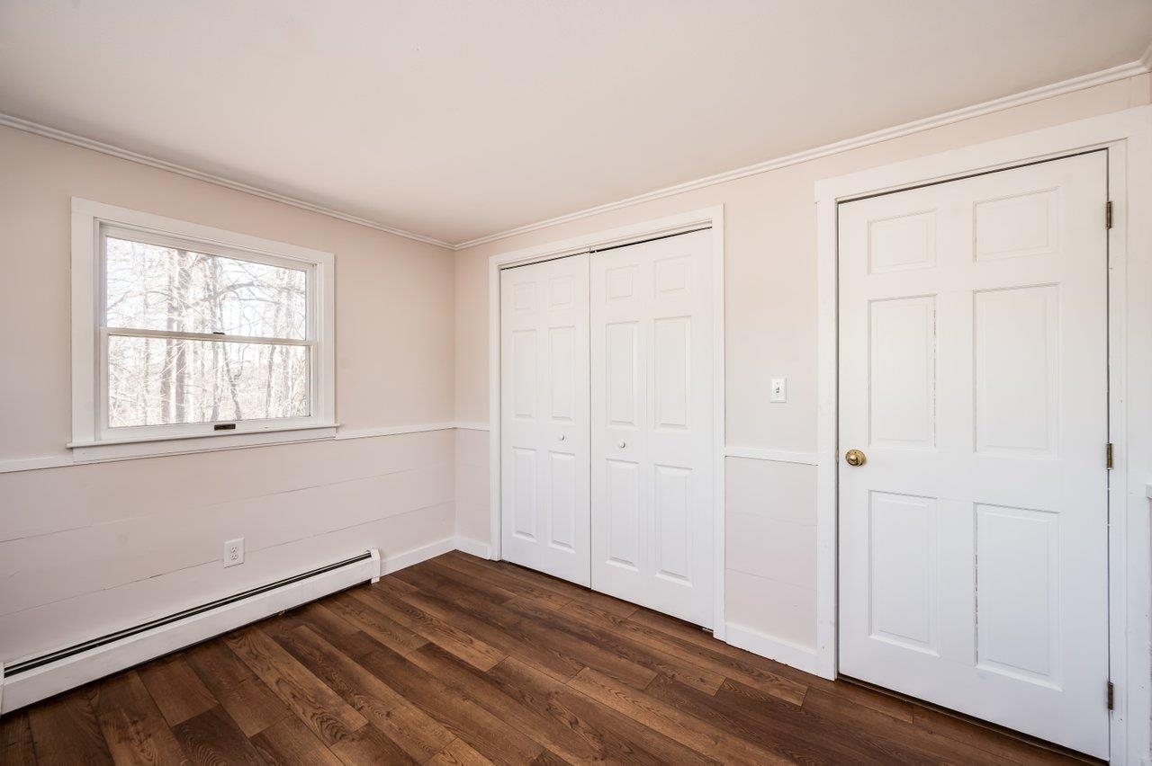 240 Amesbury Road Kensington, NH 03833 - Photo 16 of 36