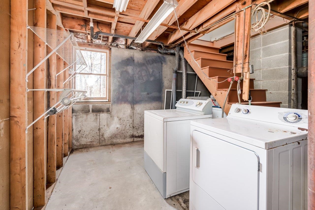 240 Amesbury Road Kensington, NH 03833 - Photo 25 of 36