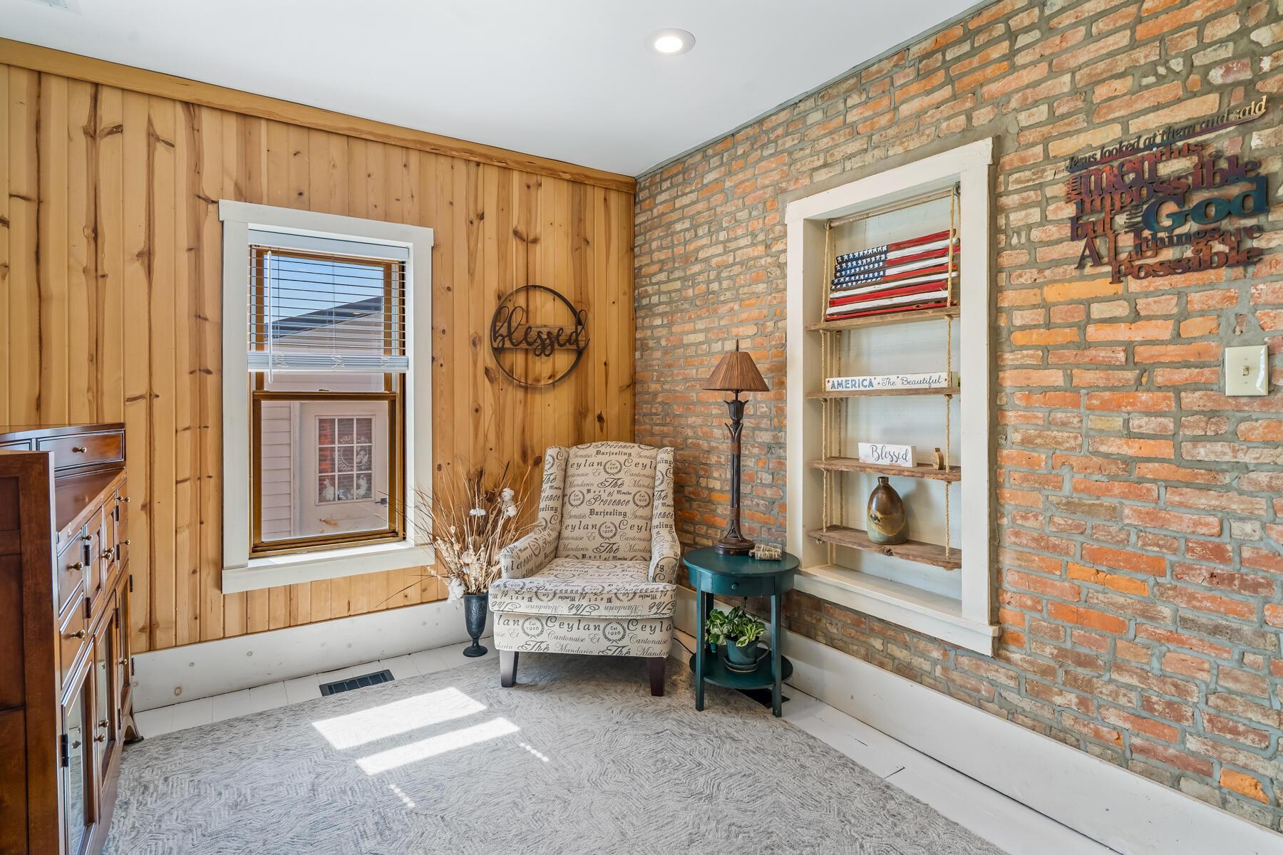 7277 Condit Road Centerburg, OH 43011 - Photo 11 of 41 Sitting area view #2