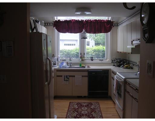 14 Gates Road Worcester, MA 01603 - Photo 3 of 11 Gallery Image 3