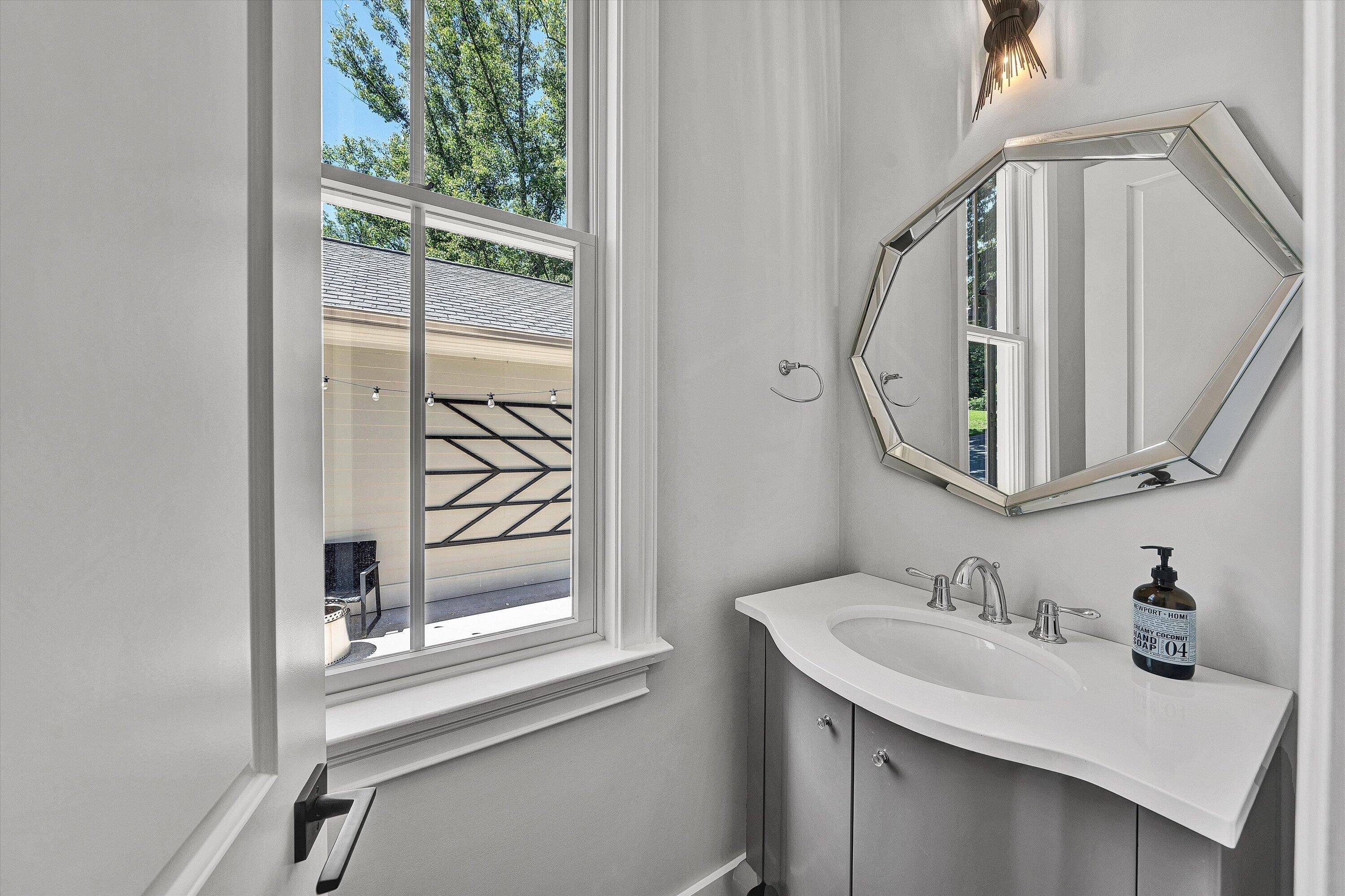 5246 Palmetto Bluff Road Hardy, VA 24101 - Photo 23 of 66 Entry Half Bath