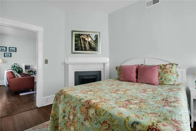 $438,000 | 216 East State Street, Unit 3D (12), Savannah, GA 31401