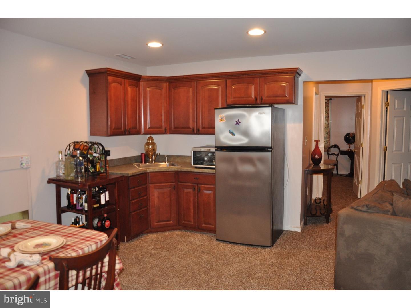 25 Plumtree Road Levittown, PA 19056 - Photo 12 of 25 Gallery Image 12