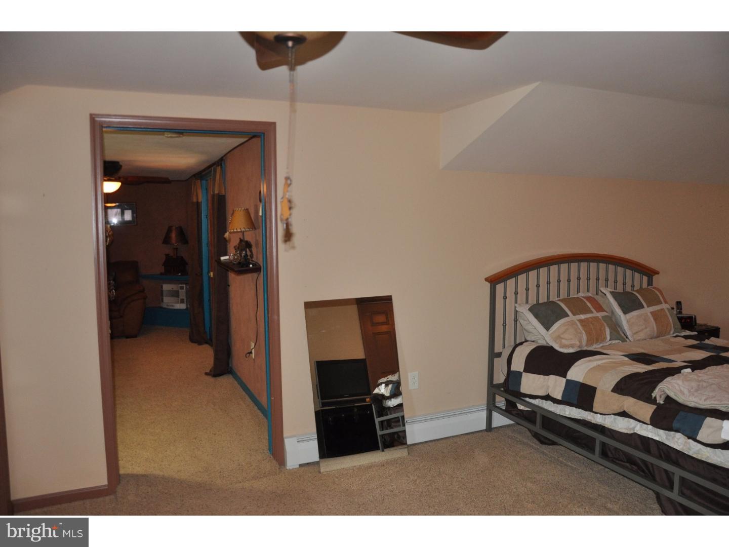 25 Plumtree Road Levittown, PA 19056 - Photo 19 of 25 Gallery Image 19