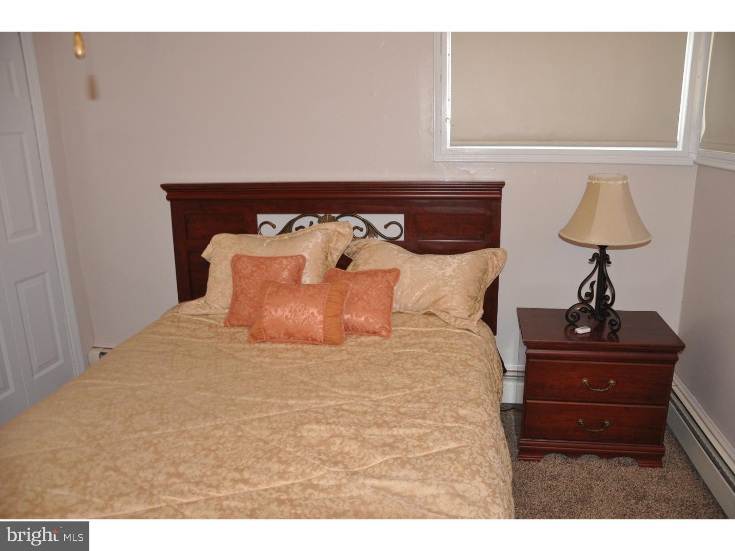 25 Plumtree Road Levittown, PA 19056 - Photo 23 of 25 Gallery Image 23