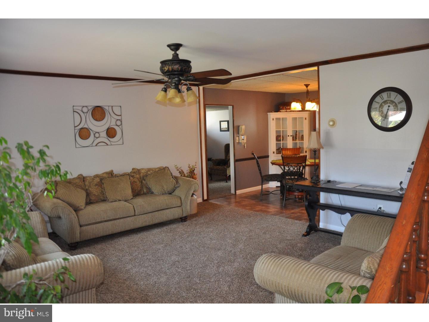 25 Plumtree Road Levittown, PA 19056 - Photo 4 of 25 Gallery Image 4