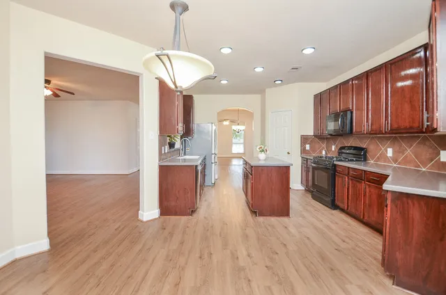 $2,500 | 3003 Sage Grouse Court, Rosenberg, TX 77471