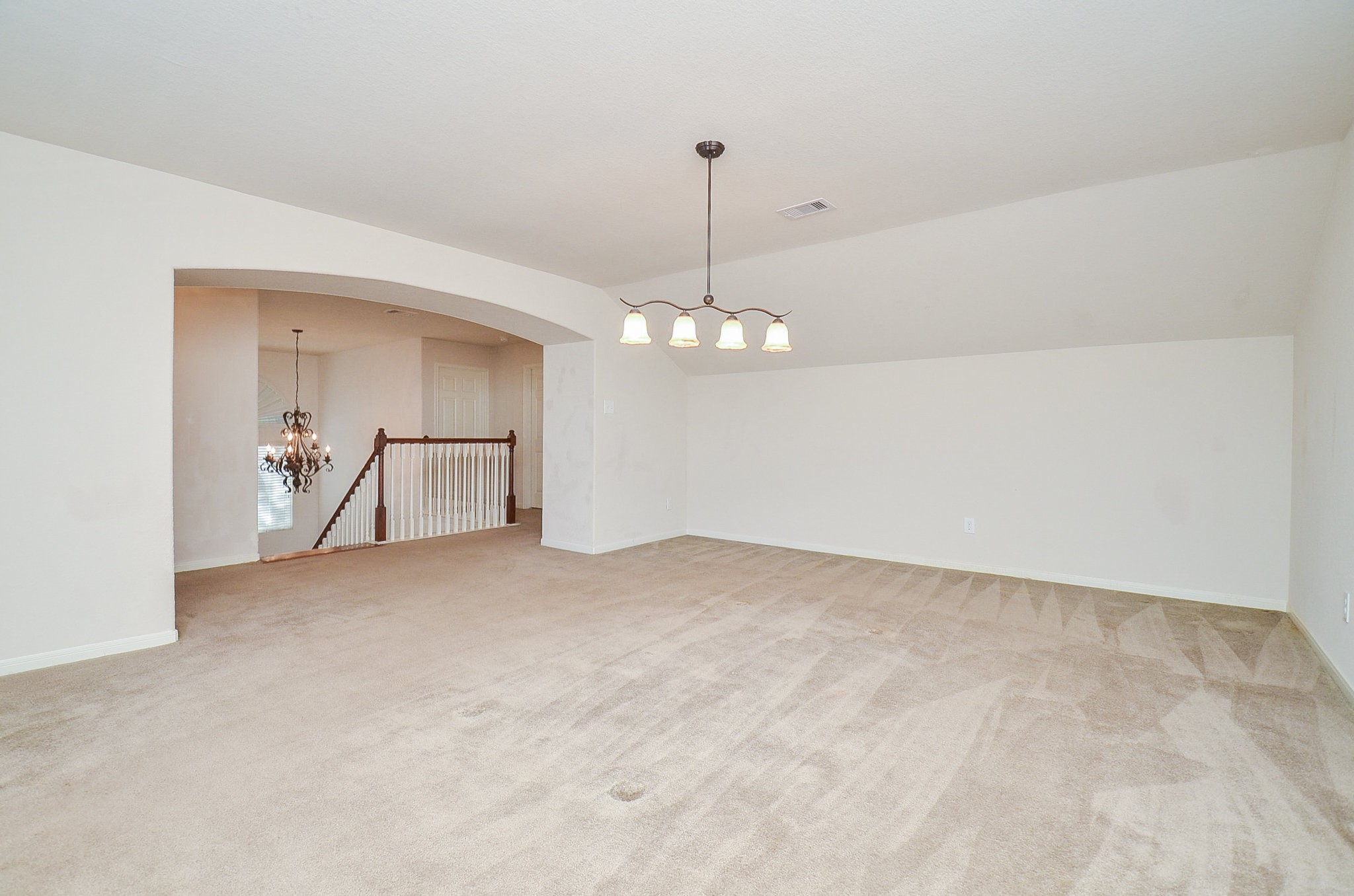 3003 Sage Grouse Court Rosenberg, TX 77471 - Photo 24 of 34 a view of empty room with a ceiling fan