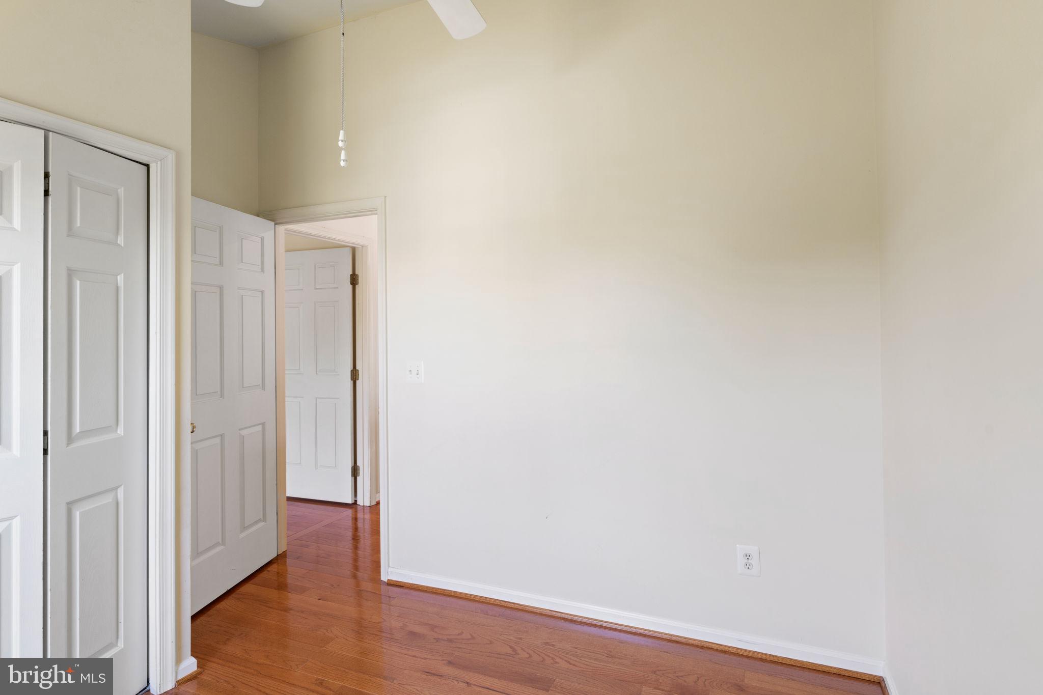 14220 Glade Spring Drive Centreville, VA 20121 - Photo 23 of 35