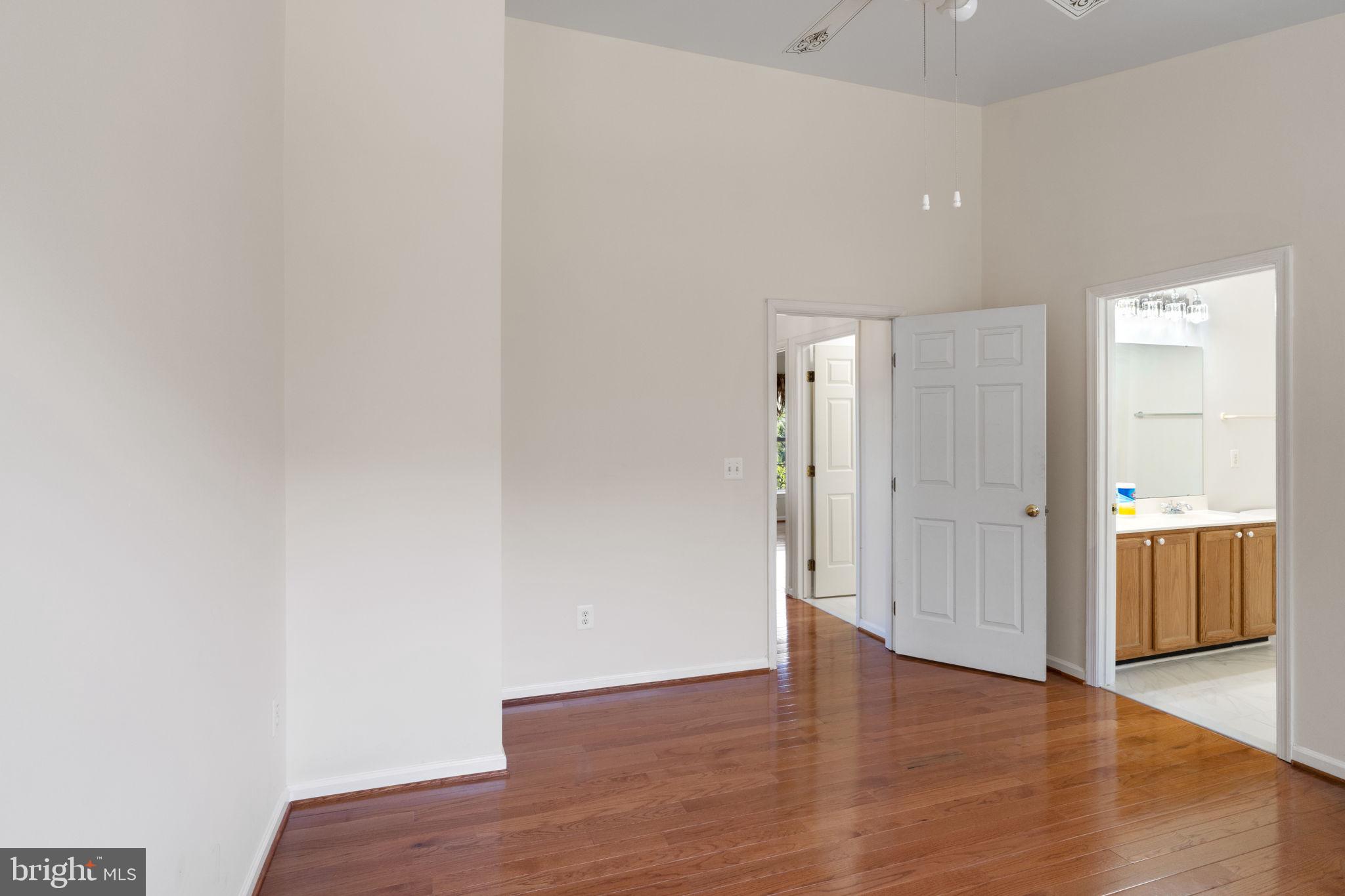 14220 Glade Spring Drive Centreville, VA 20121 - Photo 29 of 35