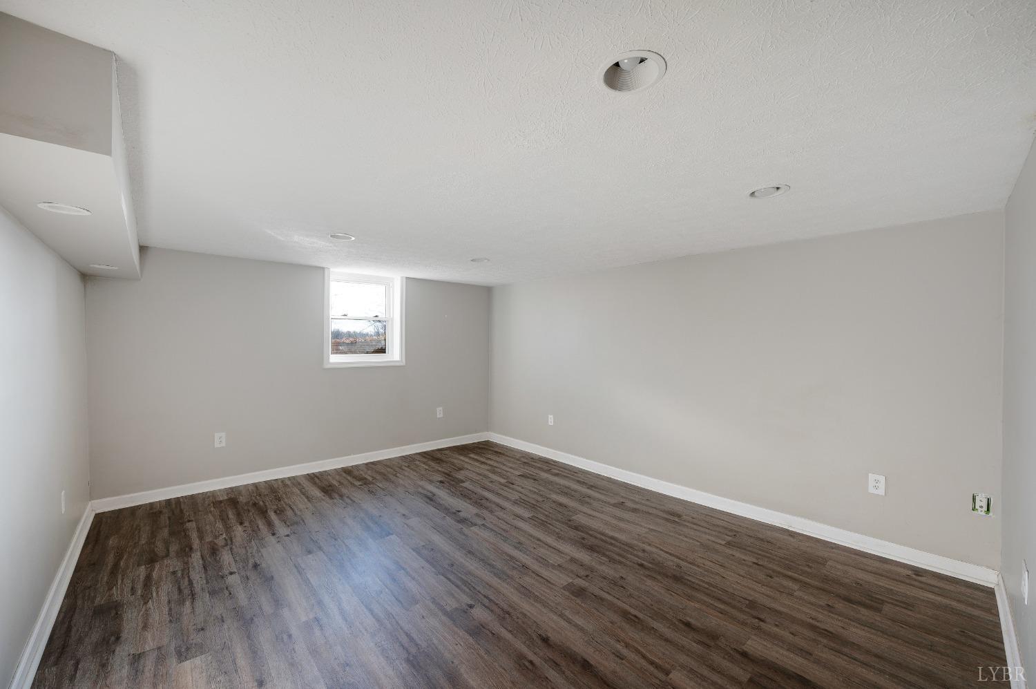 1404 Belltown Road Bedford, VA 24523 - Photo 29 of 38 Gallery Image 29