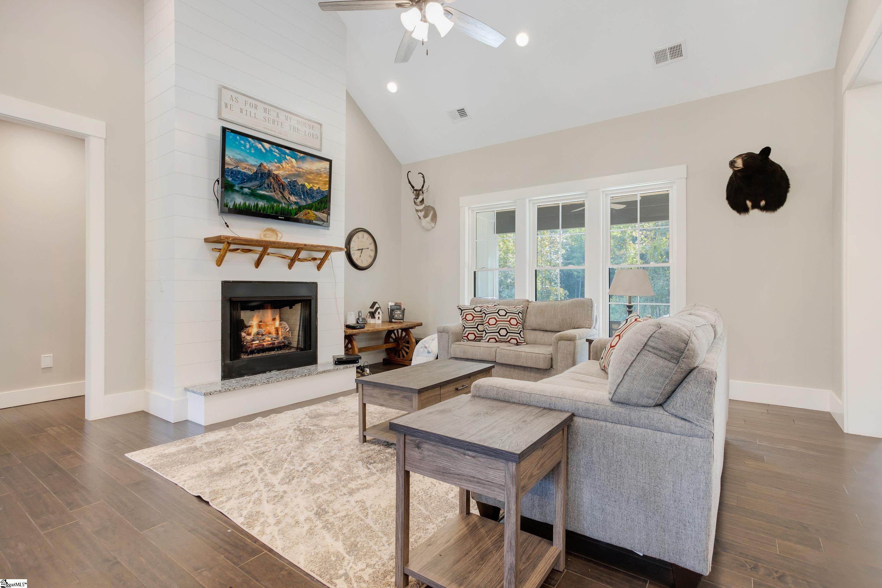2185 Noe Road Greer, SC 29651 - Photo 7 of 35