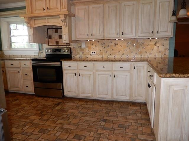 4730 Hall Road McDavid, FL 32568 - Photo 6 of 39 Gallery Image 6