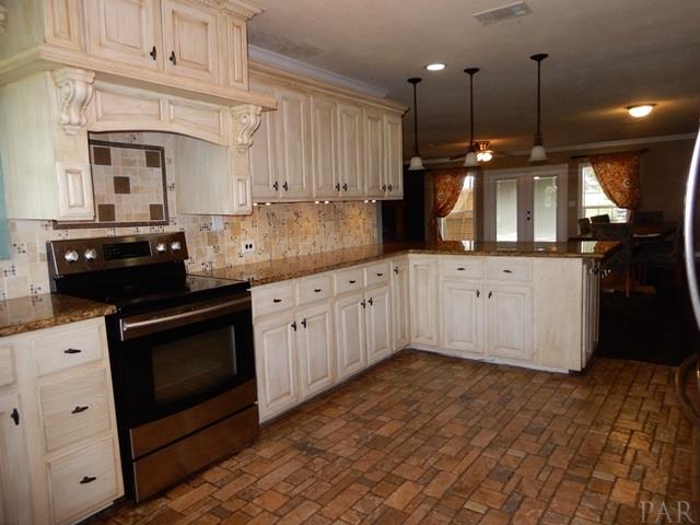4730 Hall Road McDavid, FL 32568 - Photo 7 of 39 Gallery Image 7