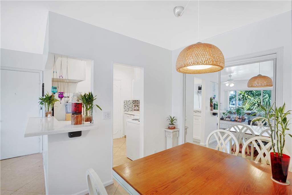 5700 Northeast 22nd Way, Unit 322 Fort Lauderdale, FL 33308 - Photo 7 of 19 a view of a livingroom with furniture