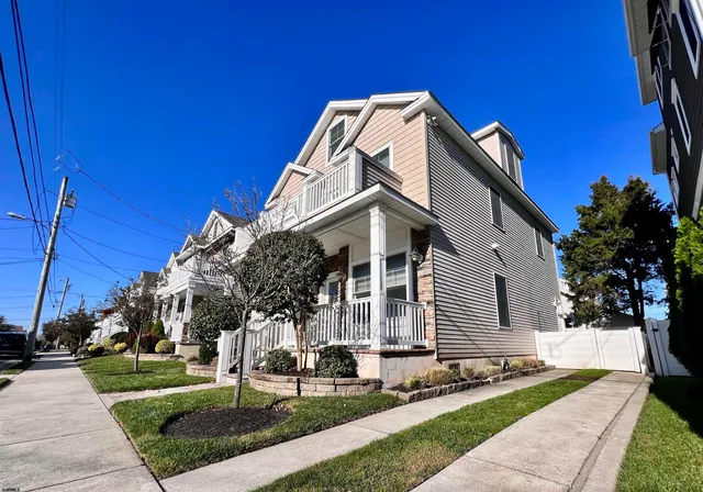 $70,000 | 107 North Douglas Avenue, Margate City, NJ 08402