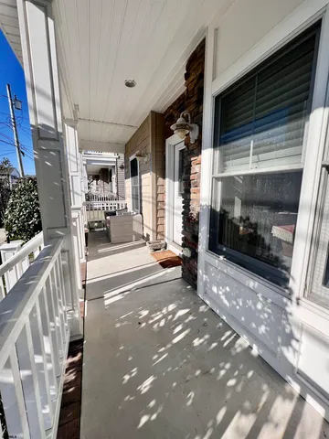 a view of parking area