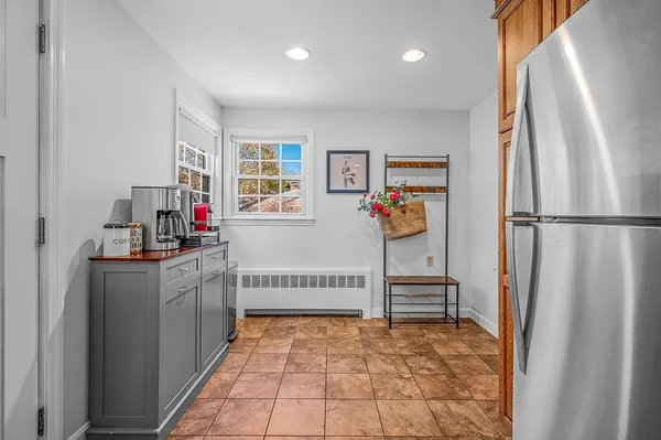 $689,900 | 14 Knollwood Drive, Shrewsbury, MA 01545