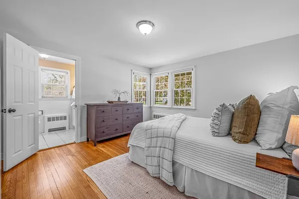 $689,900 | 14 Knollwood Drive, Shrewsbury, MA 01545