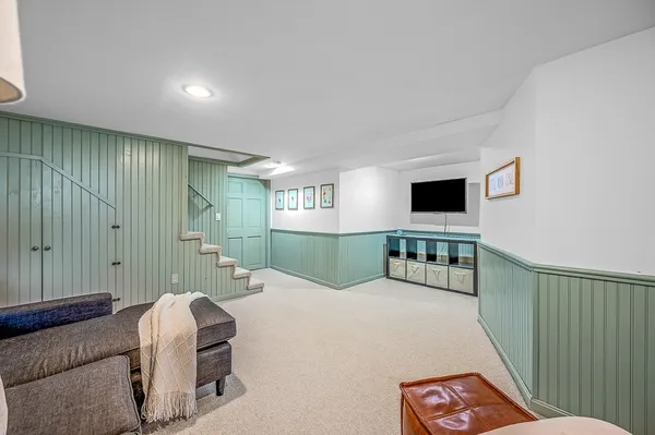 $689,900 | 14 Knollwood Drive, Shrewsbury, MA 01545
