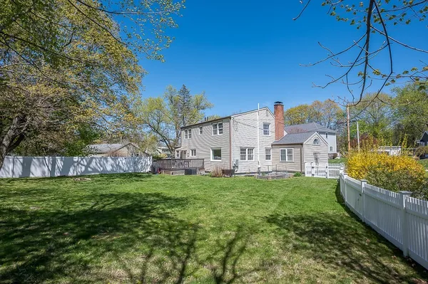 $689,900 | 14 Knollwood Drive, Shrewsbury, MA 01545