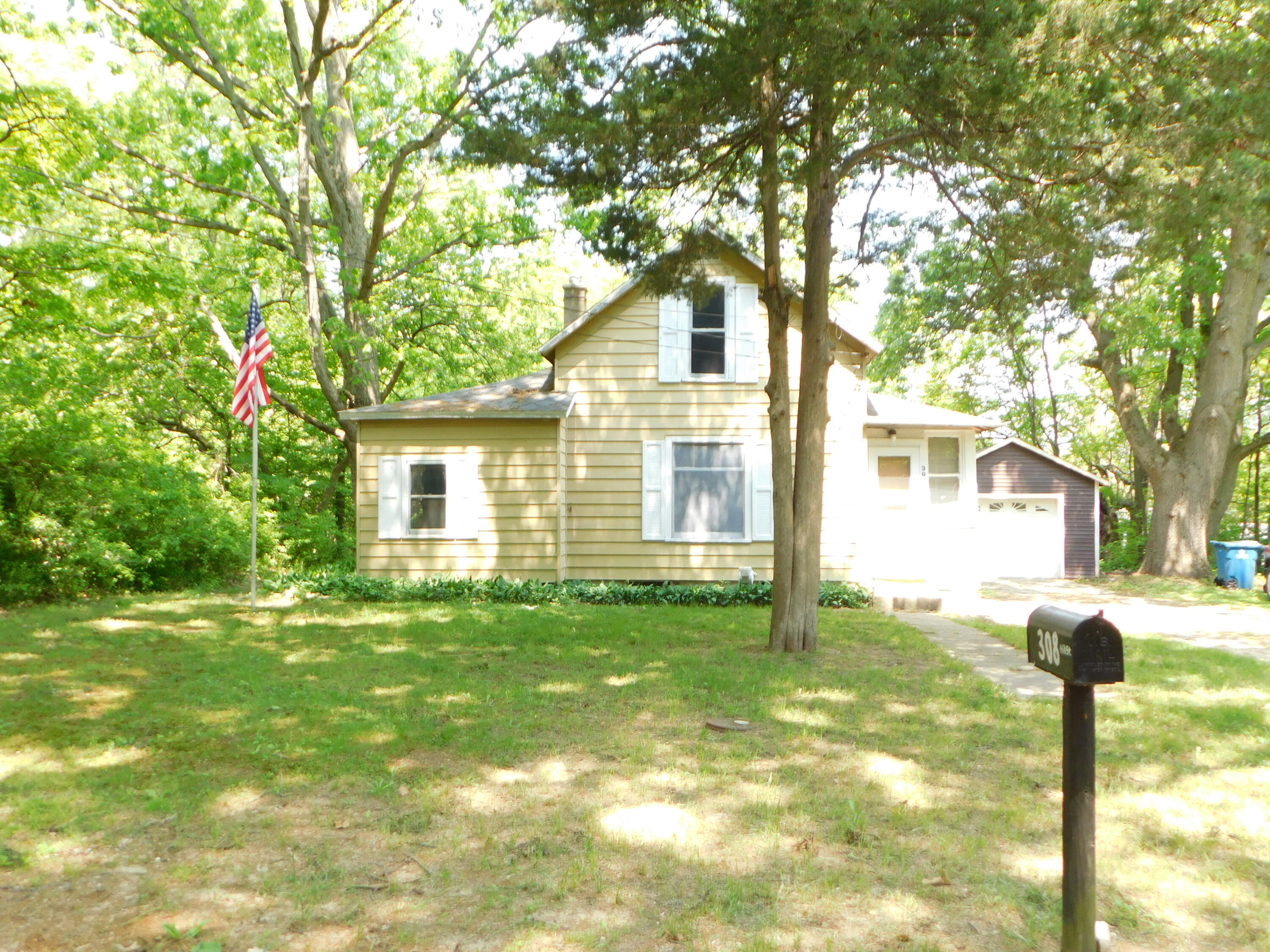 308 Hill Street Decatur, MI 49045 - Photo 1 of 23 308 Hill St