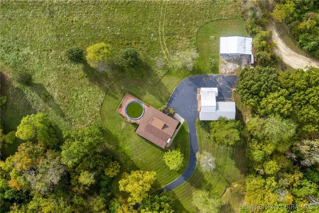 $2,300 | 2190 2 Mile Lane, New Albany, IN 47150