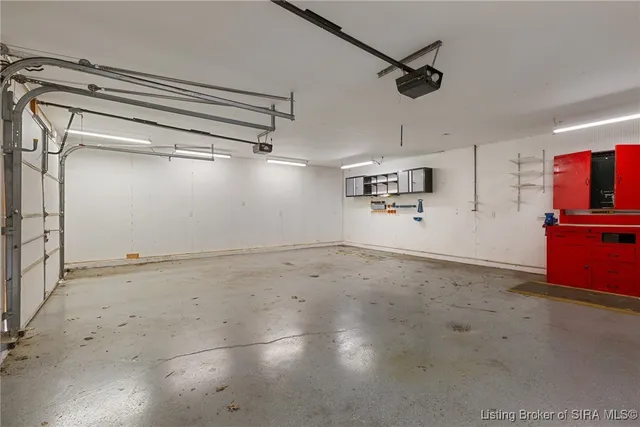 $2,300 | 2190 2 Mile Lane, New Albany, IN 47150