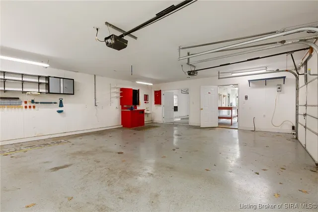 $2,300 | 2190 2 Mile Lane, New Albany, IN 47150